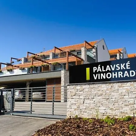 Pálavské Vinohrady * Pavlov
